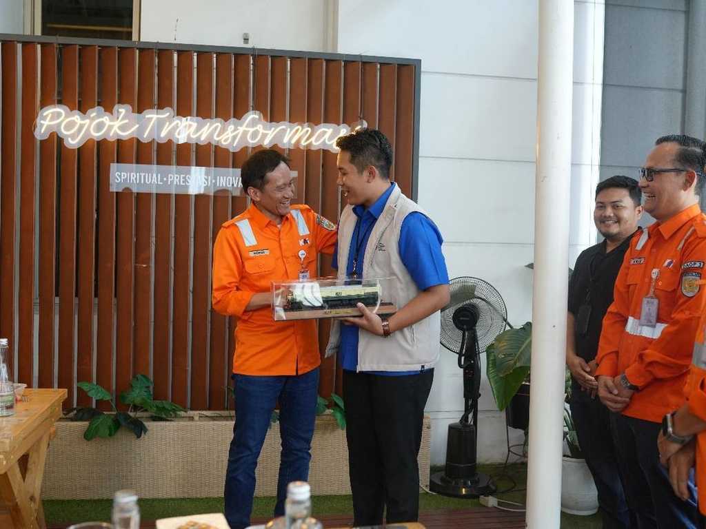 Search image article