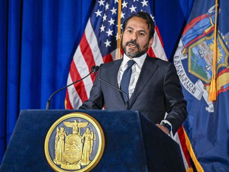 Tiga Anggota Dewan Kontrol Puerto Riko Gugat Trump atas Pemecatan Ilegal