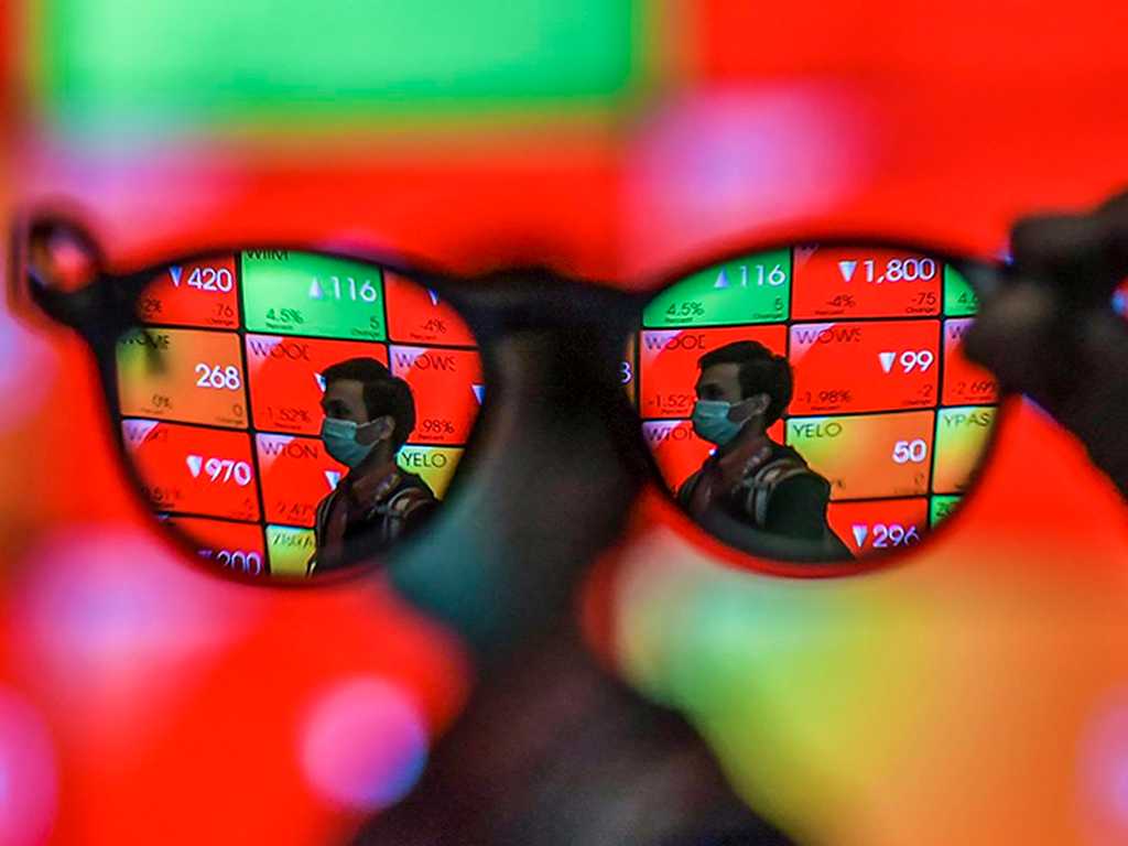 IHSG Anjlok Hampir 3 Persen, Investor Diminta Waspada Koreksi Lanjutan
