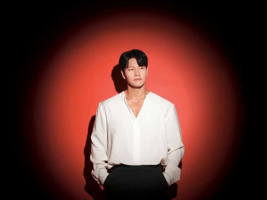 Kim Jong Kook umumkan pernikahan, anggota Running Man terkejut dan haru