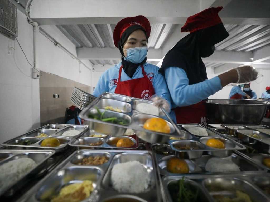Heboh! Tray Makan Gratis Diduga Mengandung Minyak Babi, BPOM Turun Tangan Uji Lab