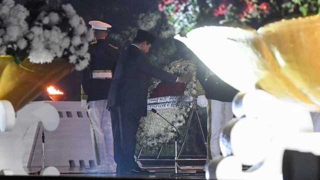 Prabowo Pimpin Upacara Hari Pahlawan, Serukan Jangan Lupakan Jasa Pahlawan