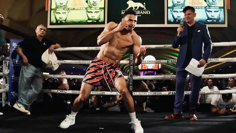 WBA Perintahkan Rolando Romero Pertahankan Gelar Lawan Shakhram Giyasov