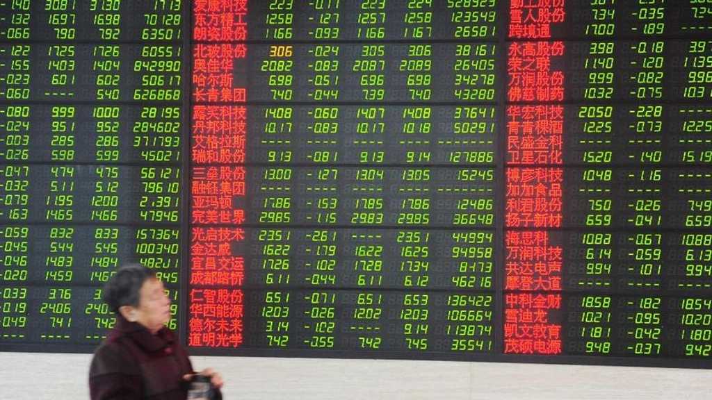 Saham China Melesat 36% ke Rekor Tertinggi, Ekonomi Domestik Rapuh