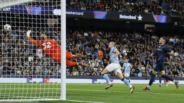 Manchester City Taklukkan Napoli 2-0 di Liga Champions