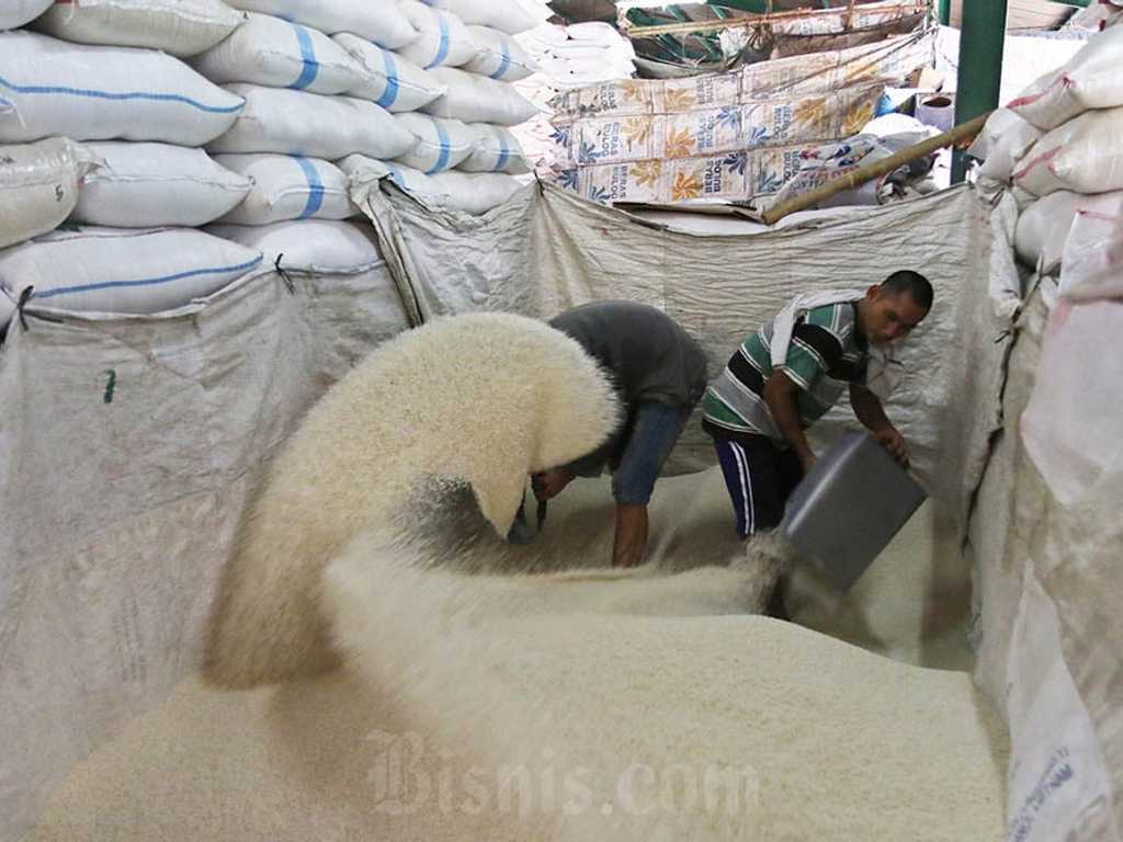 Bapanas Bongkar Alasan Harga Beras Meroket Meski Stok Melimpah