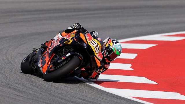Brad Binder Pecahkan Rekor, Tercepat di Practice MotoGP Catalunya 2025 Kalahkan Marquez Bersaudara