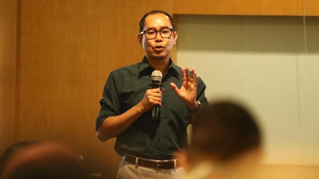 Search image article