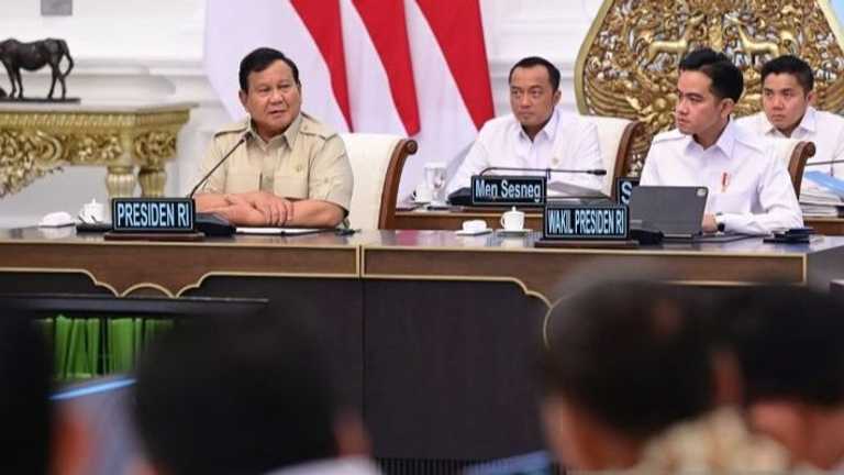 Prabowo: Jaga Demokrasi Wajib Pakai Ronda, Usir Pembakar Fasilitas Negara!