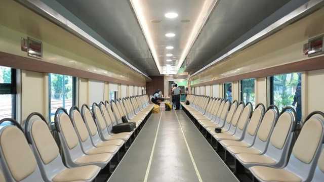 DPR Soroti Subsidi 60% Kereta Petani: Jangan Sampai Seperti Whoosh