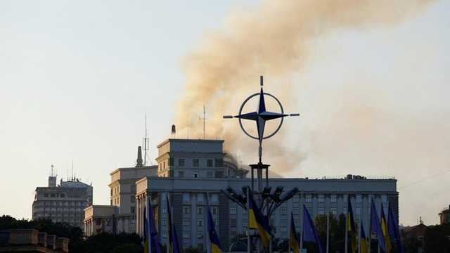 Rusia Luncurkan 805 Drone, Serangan Terbesar Bakar Gedung Kyiv & Tewaskan Ibu-Bayi