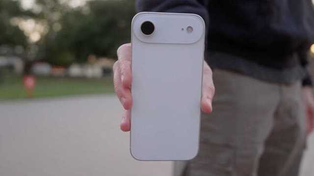 iPhone 17 Air Terungkap: Desain Paling Tipis dan Tanpa Slot SIM Fisik?