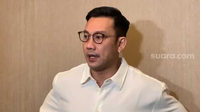 Denny Sumargo Turun ke Jalan Desak DPR Potong Tunjangan dan Sahkan UU Perampasan Aset