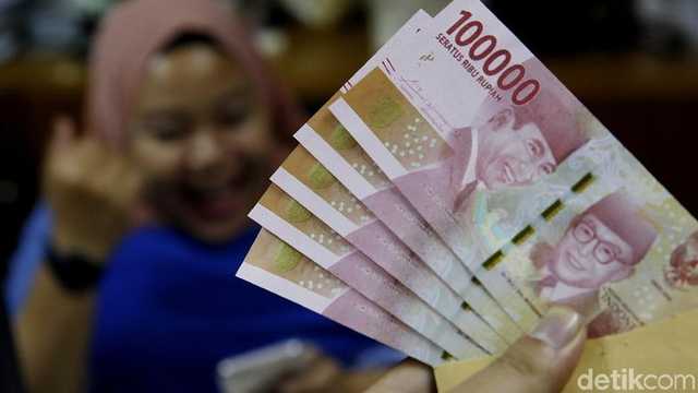 Prabowo Tetapkan Kenaikan UMP 2026 Sebesar 6,5%