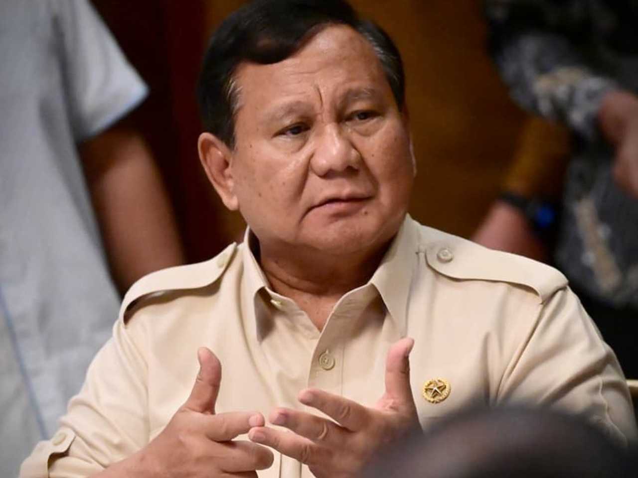 Prabowo kumpulkan menteri bahas program makan gratis usai kasus keracunan