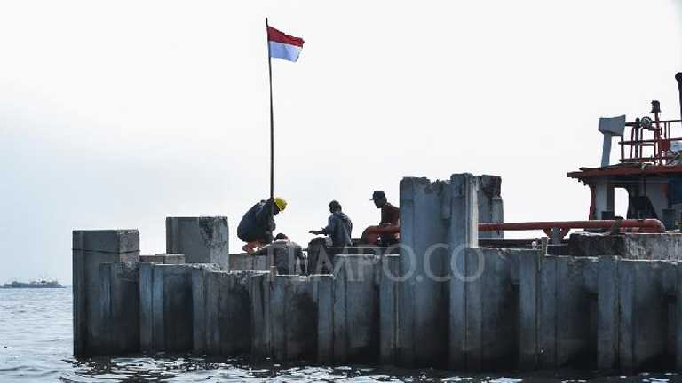 PT KCN bayar kompensasi nelayan terdampak tembok beton viral
