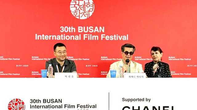 Sutradara Iran Jafar Panahi Desak AMPAS Pisahkan Nominasi Film Internasional dari Kontrol Pemerintah