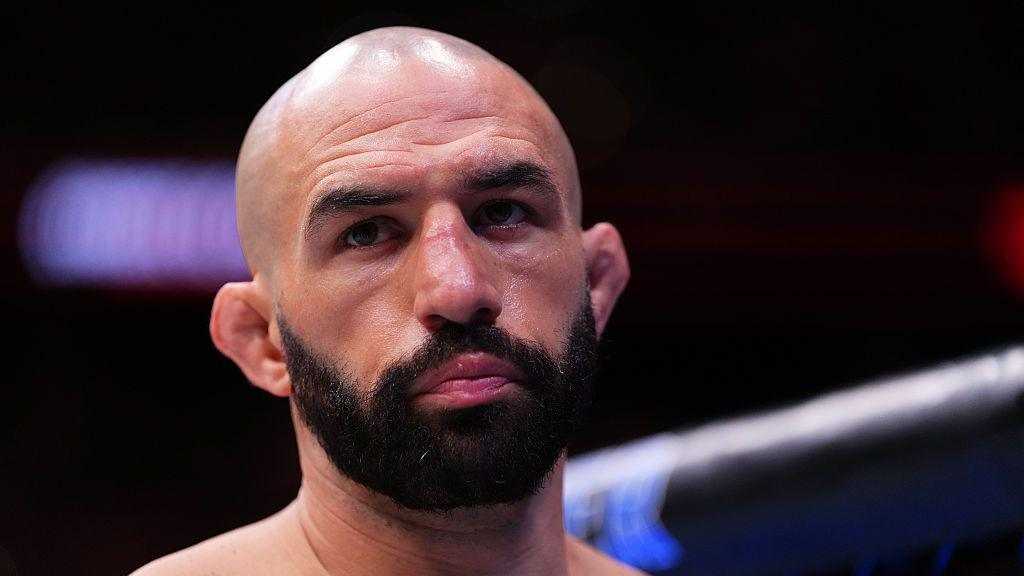 Petarung UFC Jared Gordon bertarung setelah ditabrak mobil, alami cedera