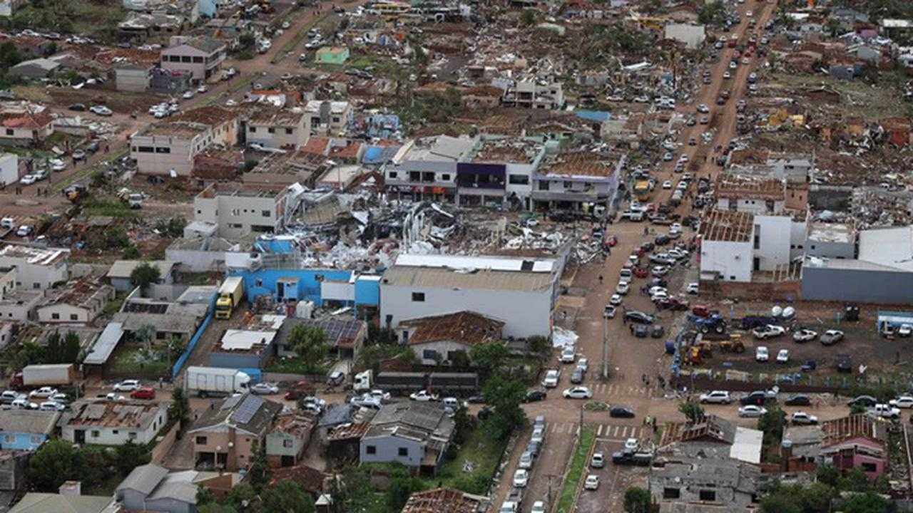 Tornado Brasil Selatan: 6 Tewas, Ratusan Terluka, Darurat Ditetapkan