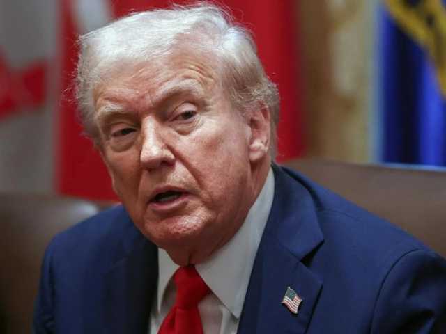 AS Kerahkan Kapal Induk, Trump Pertimbangkan Serangan Militer di Venezuela