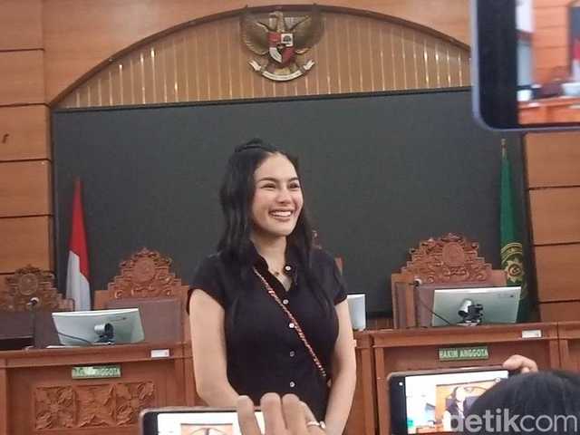 Nikita Mirzani Divonis 4 Tahun: Klaim Bongkar Fakta, Bukan Rahasia!