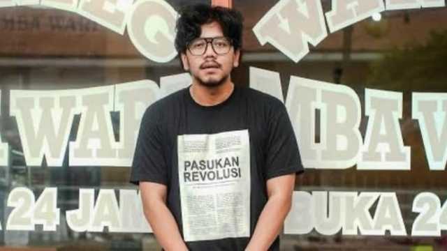 TNI Tuduh Ferry Irwandi Tindak Pidana, Pandji: Dibekingi Letkol Tituler Deddy Corbuzier