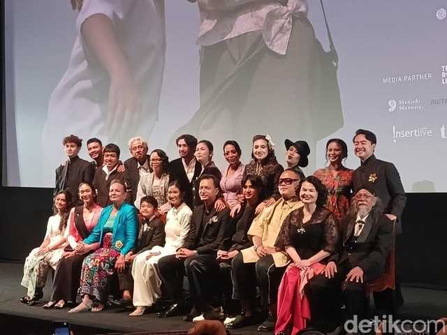 Reza Rahadian Debut Sutradara Lewat Film Pangku, Kisah Ibu Tunggal