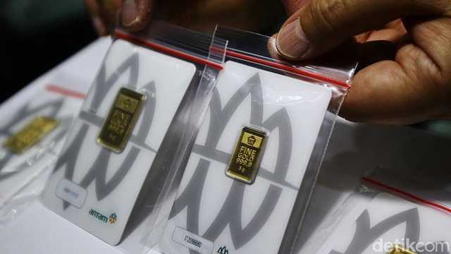 Emas Antam Tembus Rekor Rp2,06 Juta/Gram, Stok Langka di Pasaran!