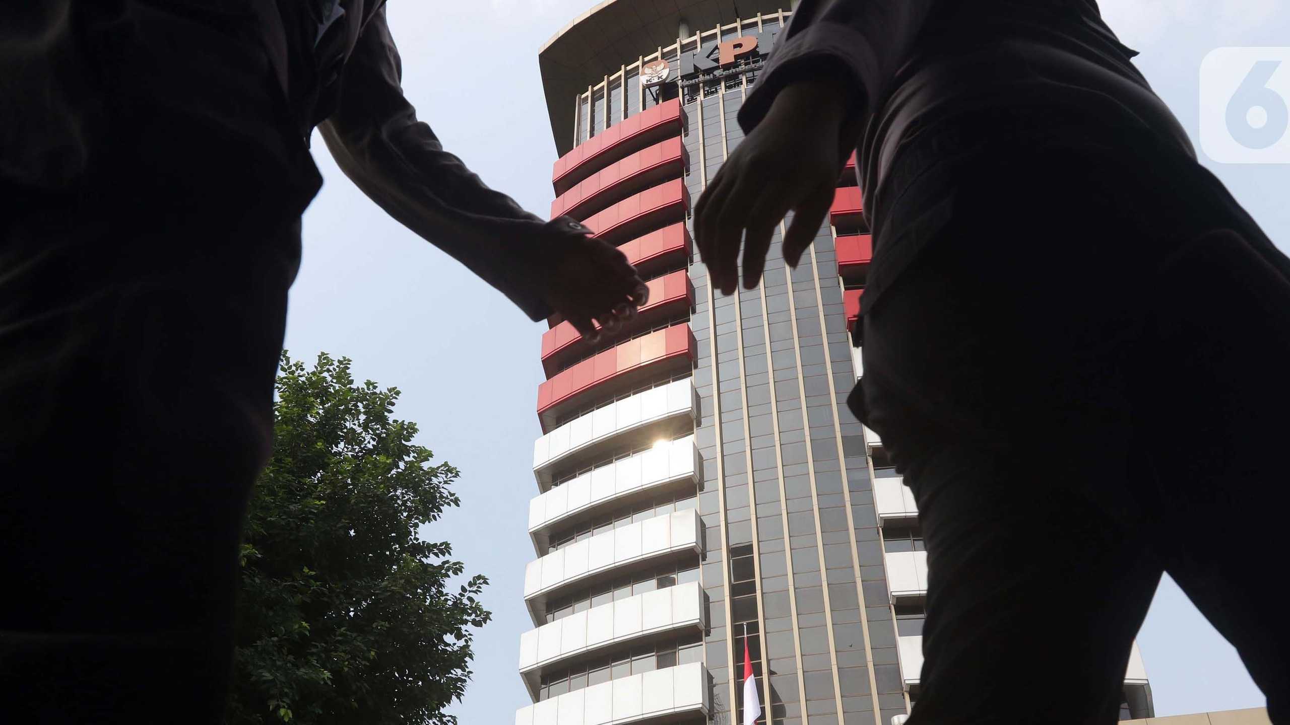 Search image article