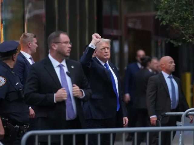 Skandal Epstein: Email Demokrat Ungkap Keterlibatan Trump dengan "Gadis-gadis"