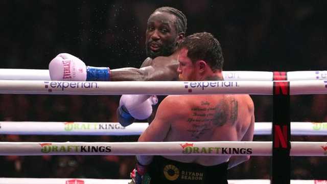 Terence Crawford ukir sejarah, jadi juara sejati di tiga kelas berbeda