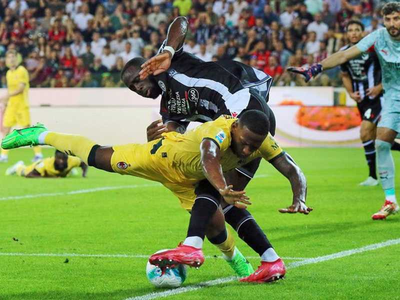 AC Milan Libas Udinese 3-0, Pulisic Cetak Brace