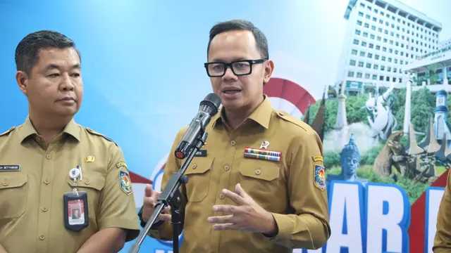 Kemendagri dalami sengketa tiga pulau, warga bakar rumah di Pulau Sain