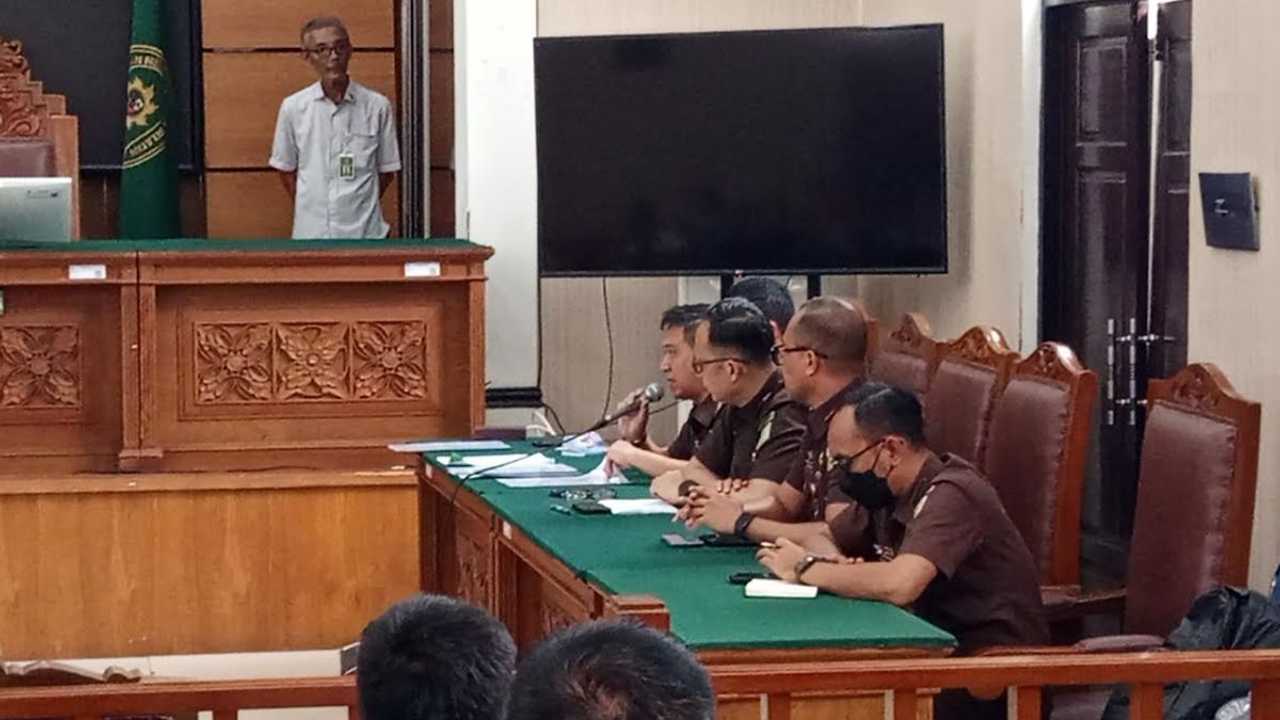 Search image article