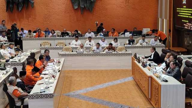 Search image article