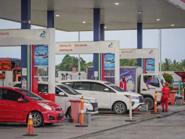 Harga BBM Stabil Akhir Oktober, Cek Daftar Lengkap Pertamina hingga Shell