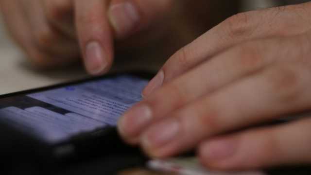 Ini cara baca pesan WhatsApp tanpa ketahuan pengirim