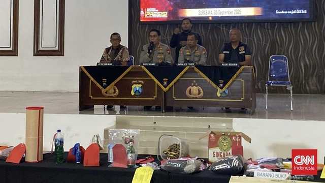 Polisi Tetapkan 33 Tersangka Pembakaran Grahadi dan 29 Pos Polisi Surabaya