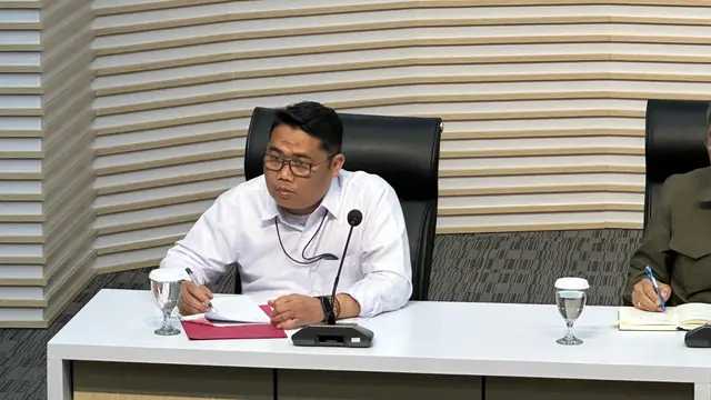 Search image article