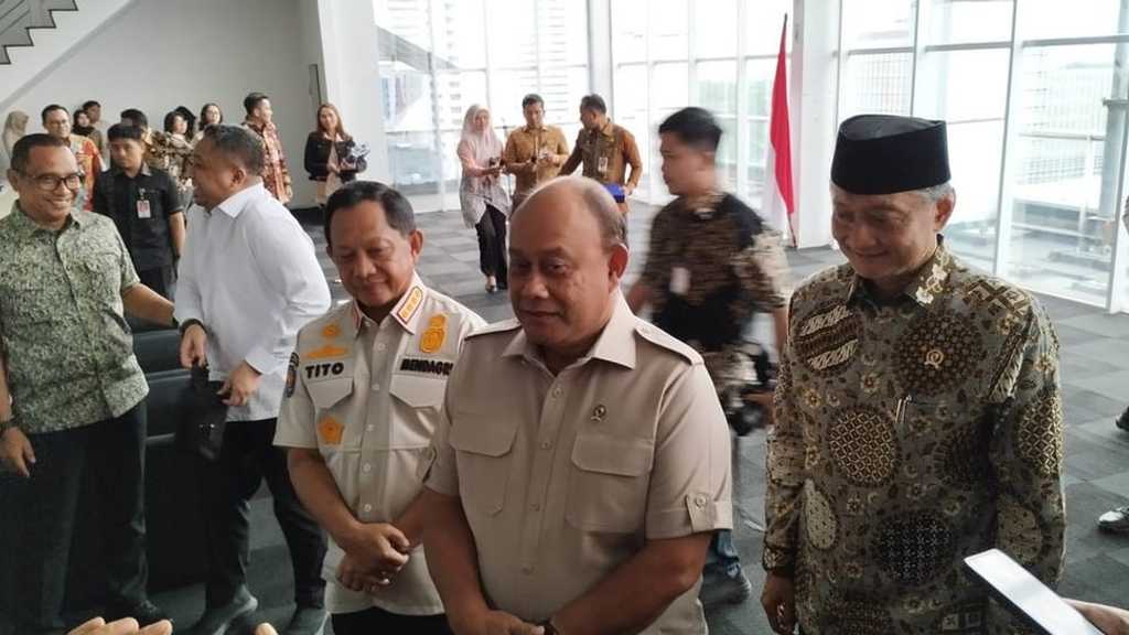 Prabowo telepon Kepala BGN soal kasus minyak babi di omprengan