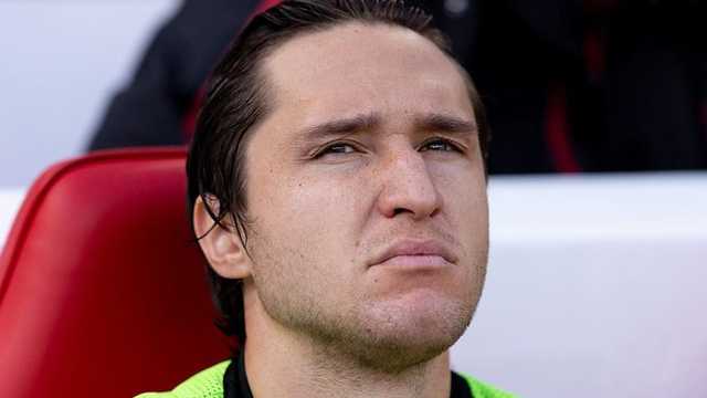 Federico Chiesa tak didaftarkan Liga Champions, Arne Slot beri penjelasan