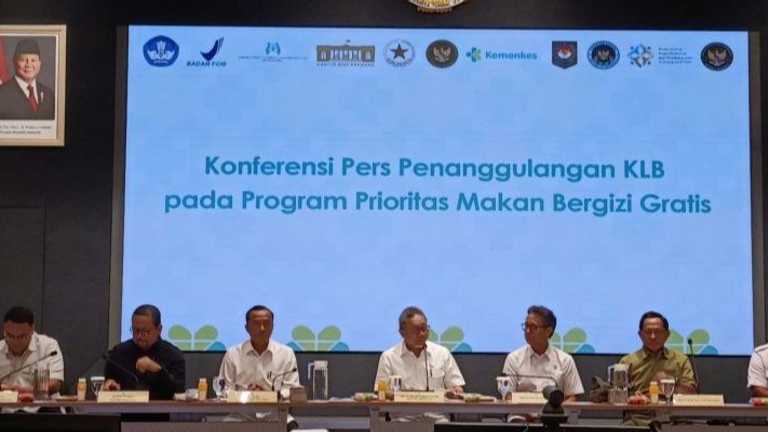 Menkes Budi Wajibkan Sertifikat Laik Higienis Dapur SPPG MBG