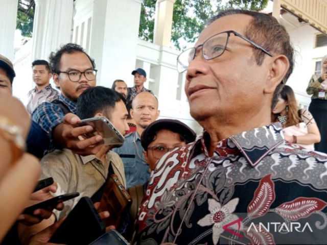 Mahfud MD Siap Dipanggil KPK, Tapi Ogah Laporkan Dugaan Mark Up Whoosh