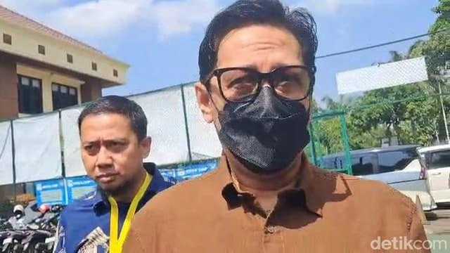 Andre Taulany Bantah Jual Rumah di Tengah Sidang Cerai