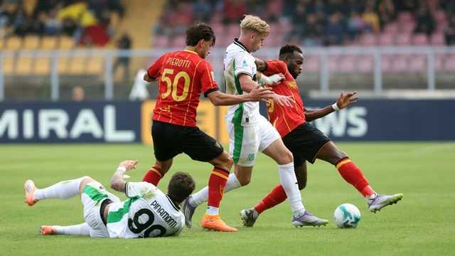 Jay Idzes Tampil Penuh, Sassuolo Tahan Imbang Lecce di Liga Italia