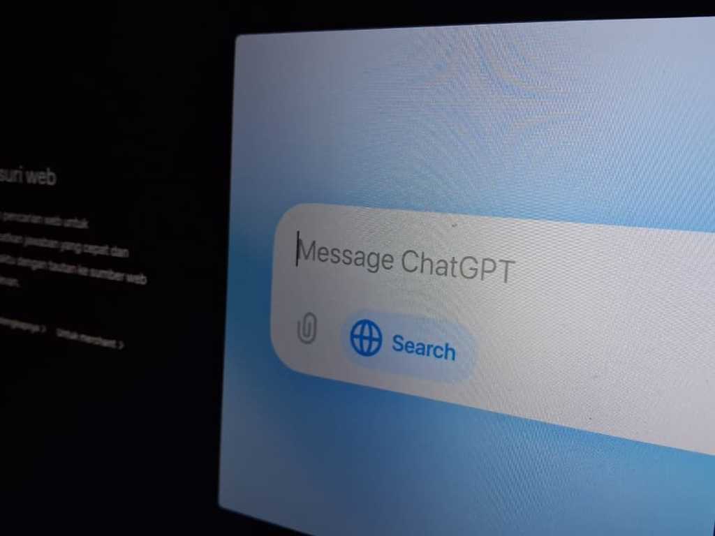 Studi Ungkap: 77 Persen Karyawan Salin Data Sensitif Perusahaan ke ChatGPT
