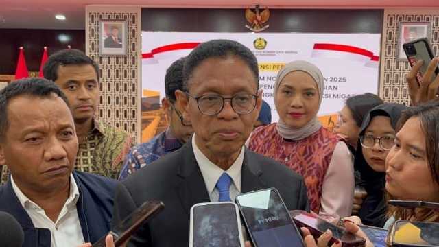 Wamen ESDM Bantah Izin Impor Ditahan, Ungkap Penyebab Krisis BBM Shell