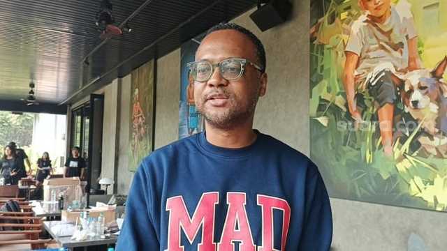 Dituding Karier Menurun Usai Jadi Backing Vokal Maliq & D'Essentials, Kamga Tangga Bungkam Cibiran!