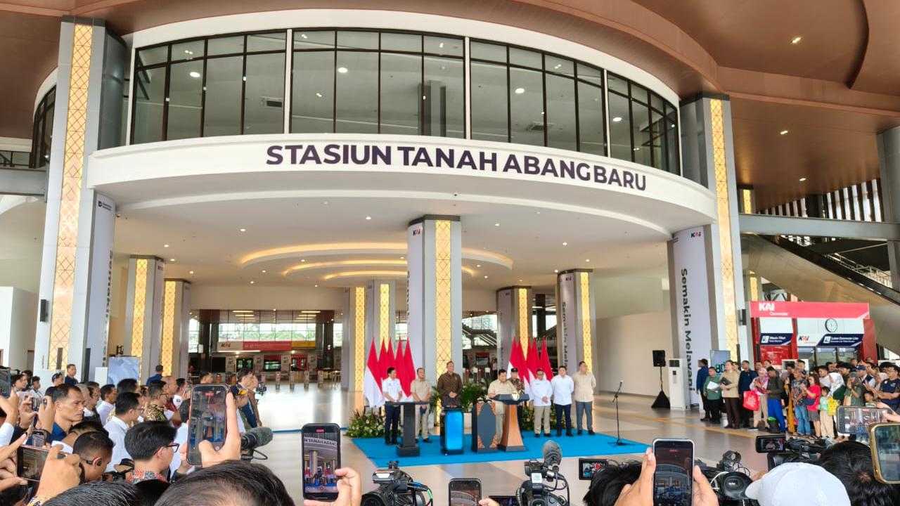 Prabowo Resmikan Stasiun Tanah Abang, Kapasitas Melonjak Jadi 380 Ribu Penumpang