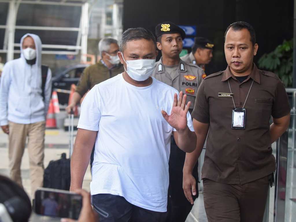 Daerah Kaya Komoditas: Jebakan Rente Politik Ancam Tata Kelola?